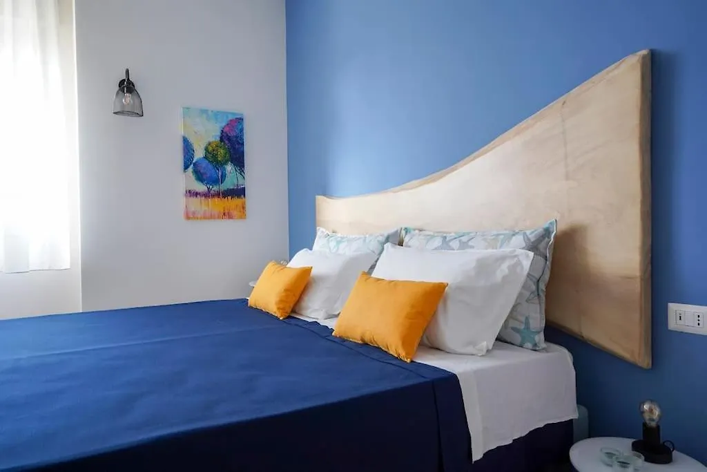 Mediterranea Apartment- Central Station - Free Wifi&Netflix Bari Apartman