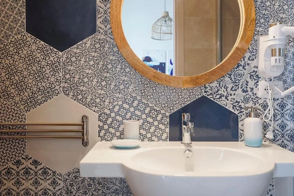 Mediterranea Apartment- Central Station - Free Wifi&Netflix Bari Olaszország