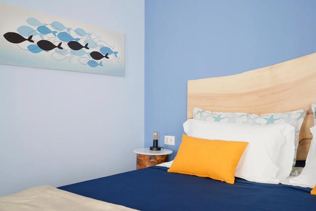 Mediterranea Apartment- Central Station - Free Wifi&Netflix Bari Appartement