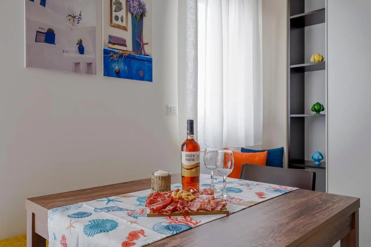 Mediterranea Apartment- Central Station - Free Wifi&Netflix Bari Apartman