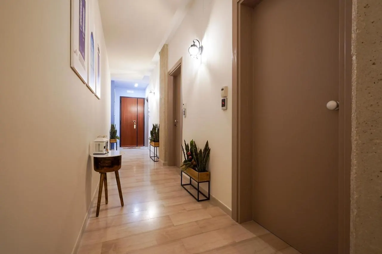 Mediterranea Apartment- Central Station - Free Wifi&Netflix Bari Olaszország