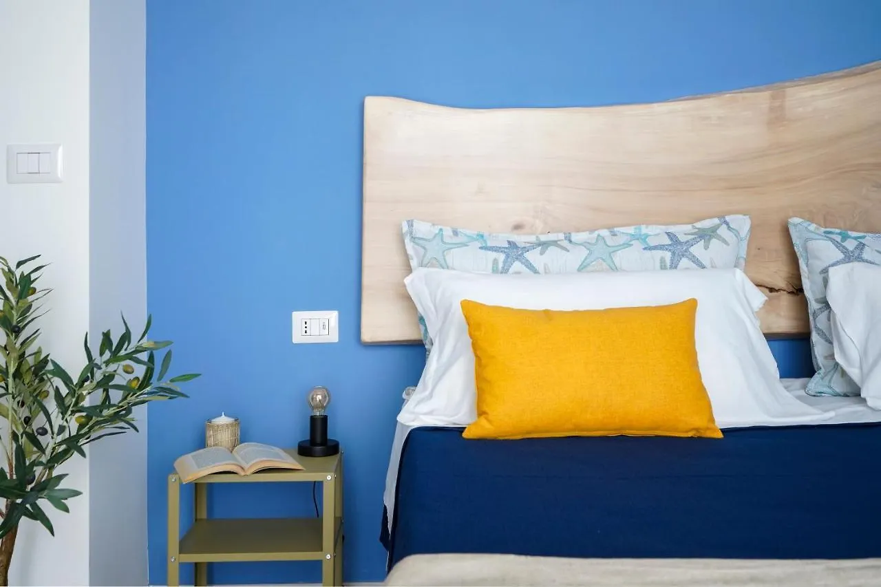 Mediterranea Apartment- Central Station - Free Wifi&Netflix Bari Apartman