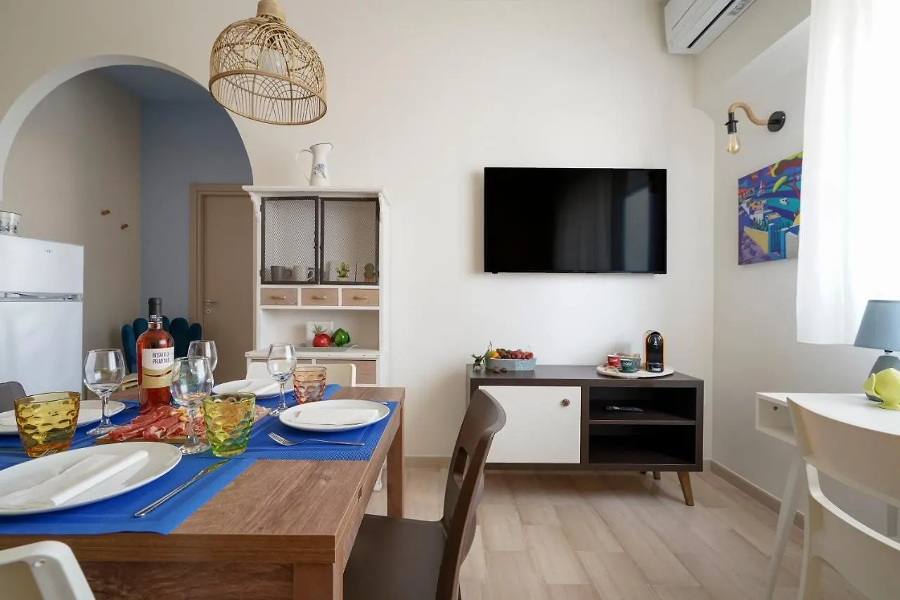 Apartman Mediterranea Apartment- Central Station - Free Wifi&Netflix Bari