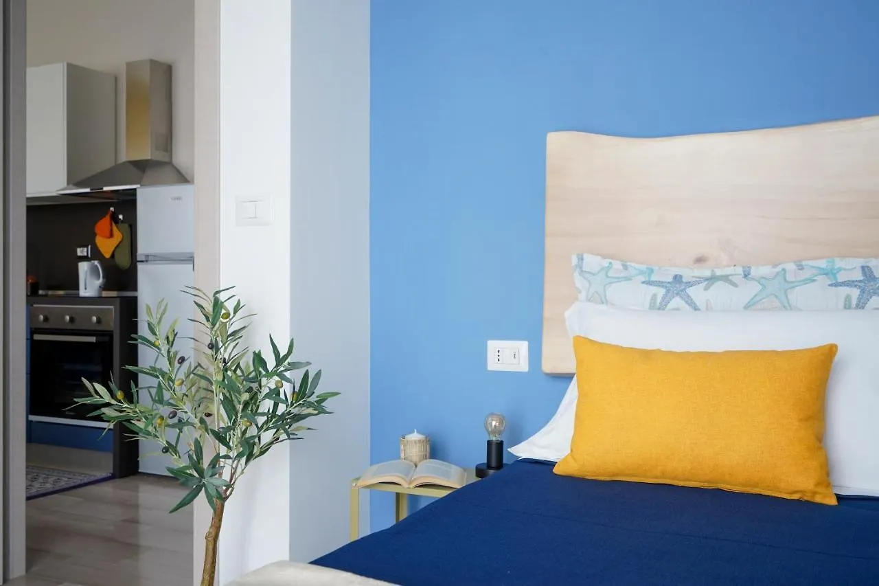 Mediterranea Apartment- Central Station - Free Wifi&Netflix Bari Apartman