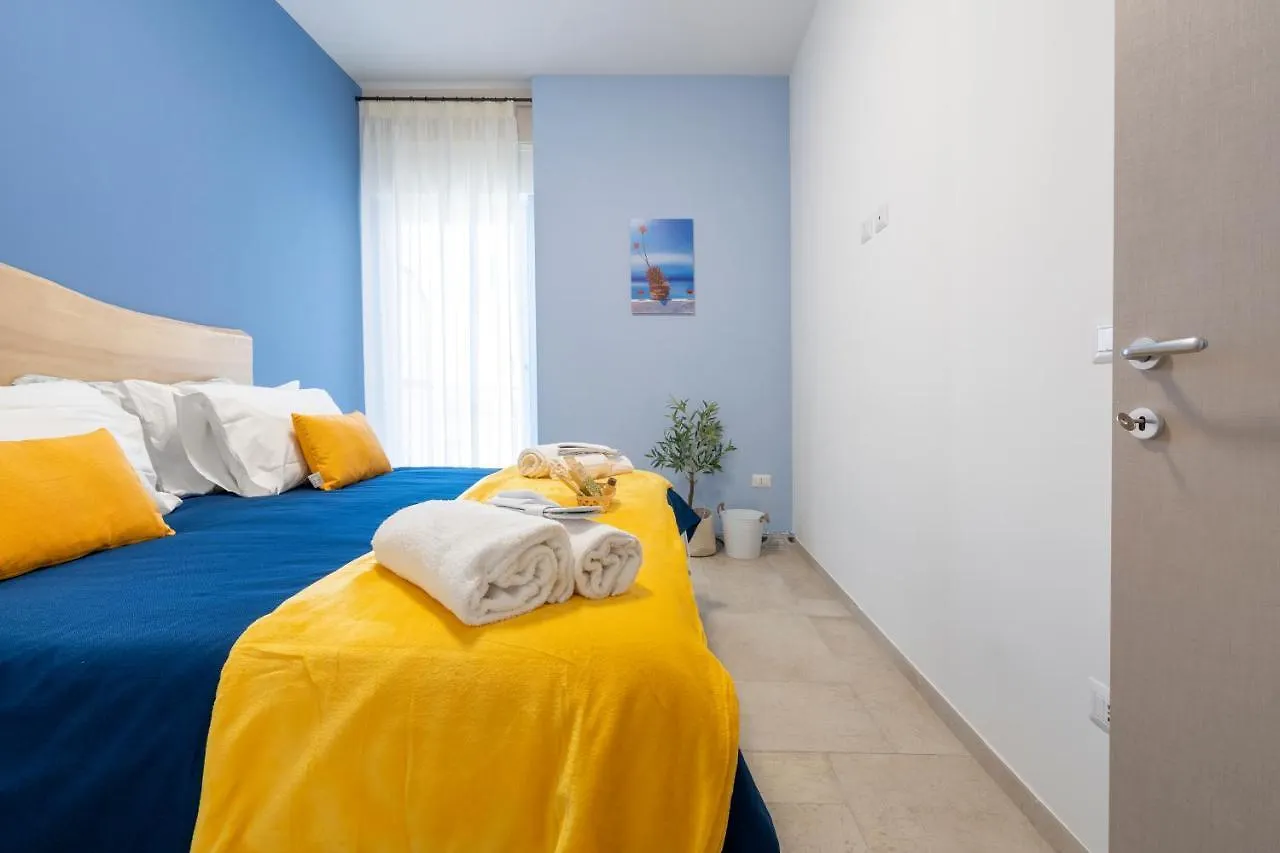 Apartman Mediterranea Apartment- Central Station - Free Wifi&Netflix Bari
