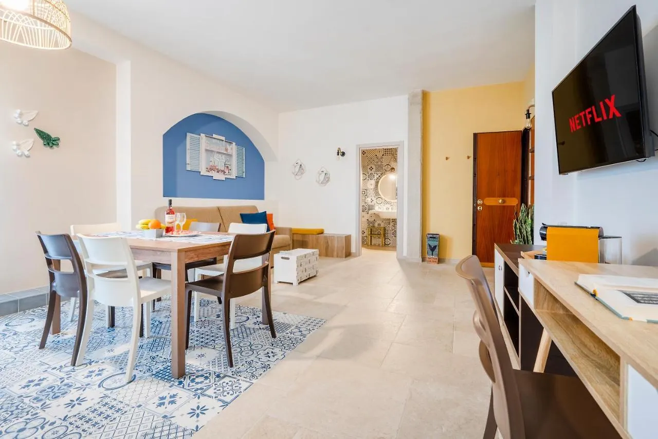 Apartman Mediterranea Apartment- Central Station - Free Wifi&Netflix Bari