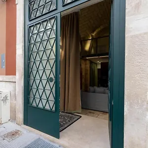 Stazione & Politecnico Stylish With Netflix Bari