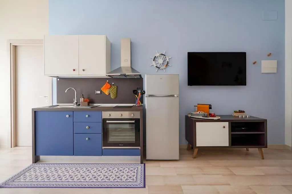 Apartment Mediterranea Apartment- Central Station - Free Wifi&Netflix Bari
