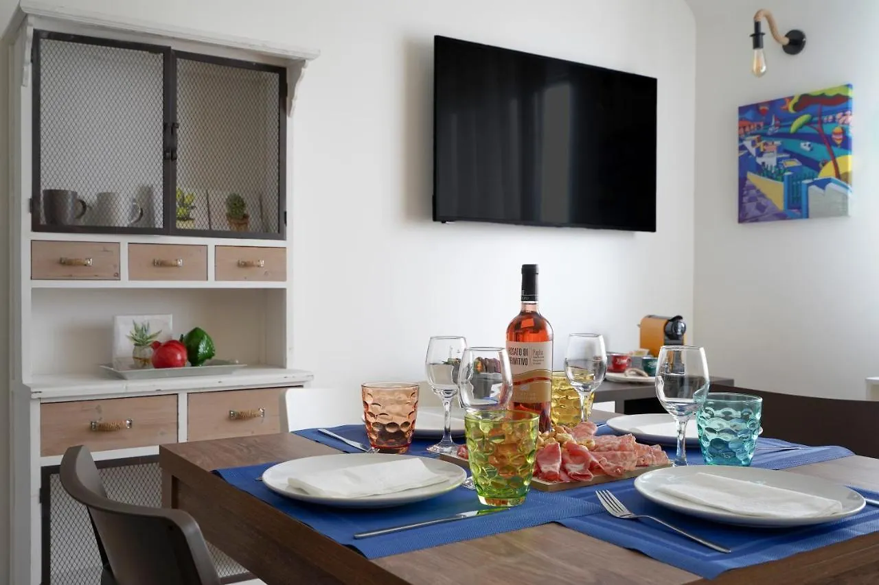 Mediterranea Apartment- Central Station - Free Wifi&Netflix Bari Apartmán