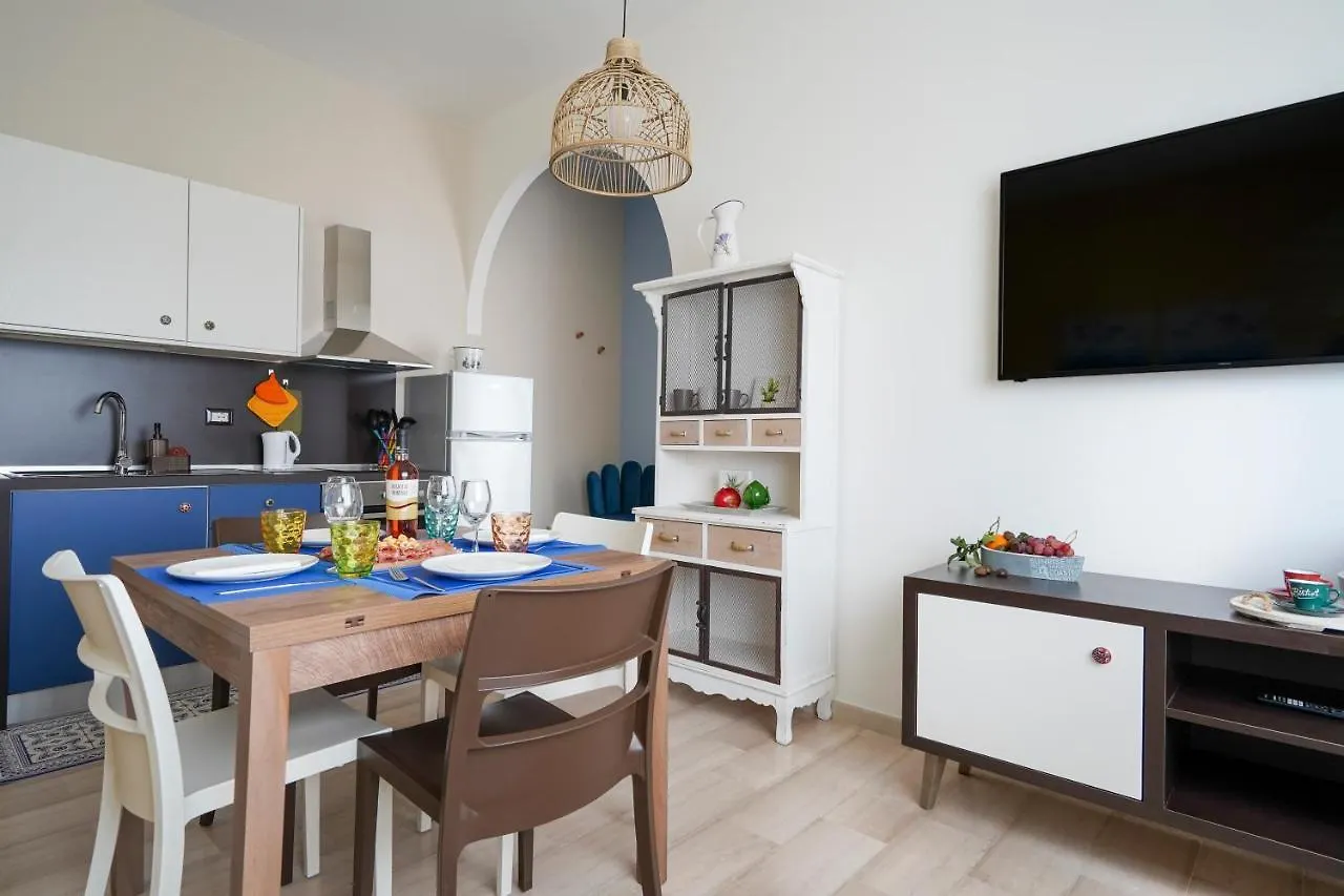 Mediterranea Apartment- Central Station - Free Wifi&Netflix Bari Apartmán