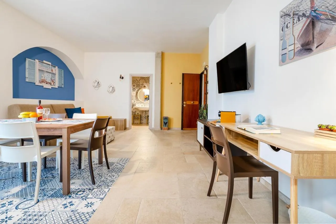 Apartmán Mediterranea Apartment- Central Station - Free Wifi&Netflix Bari